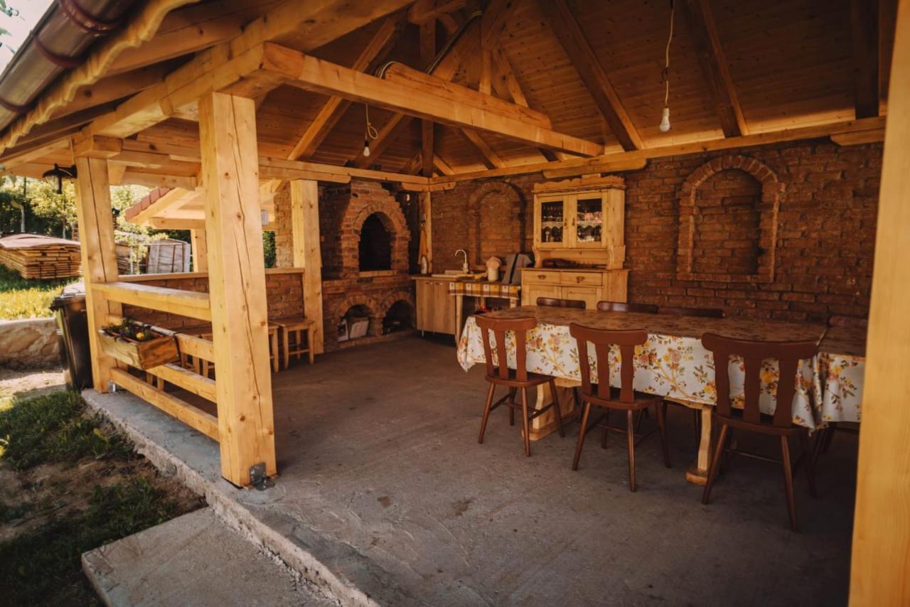 Готель Casa Bunicilor Nucsoara  Екстер'єр фото